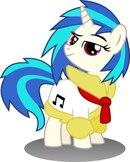 Фото Vinyl Scratch 2